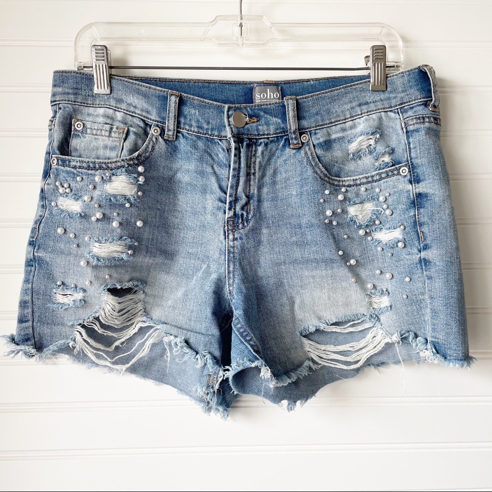 Distressed Denim Pearl Frayed Jean Shorts EUC